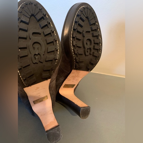 UGG Collection over-the-knee genuine shearling heel boots - Picture 5 of 8